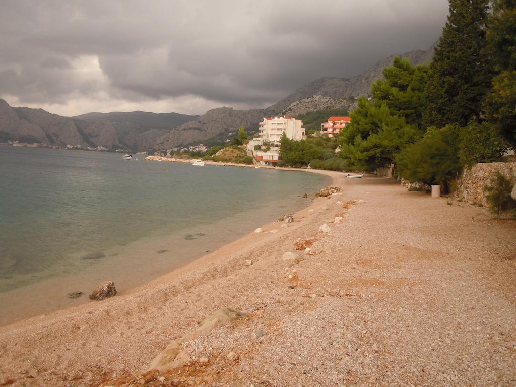 Villa Natalie Omis Exterior photo